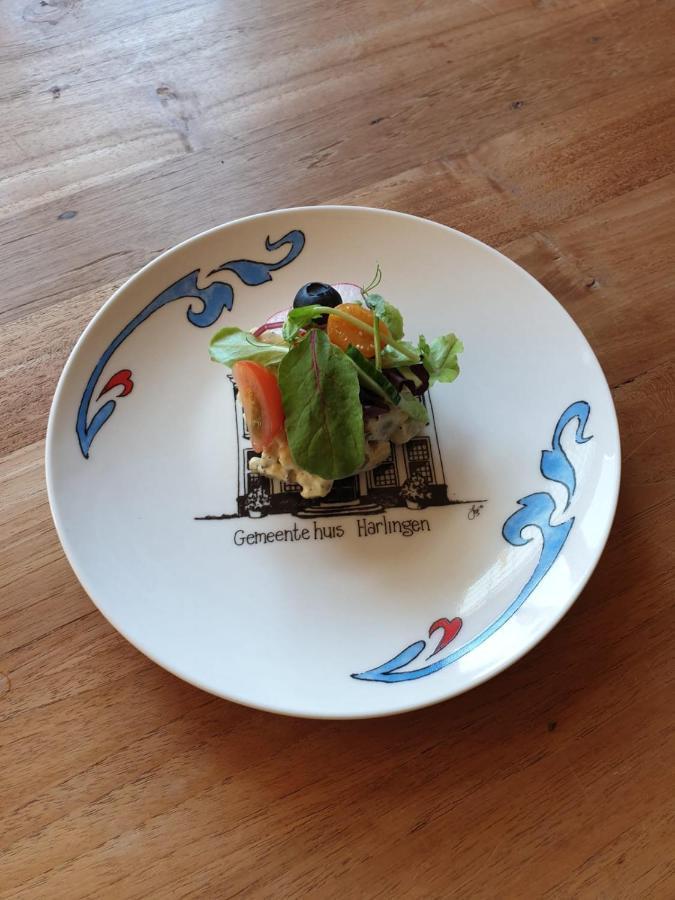 Hotel Restaurant 'T Heerenlogement Харлинген Екстериор снимка