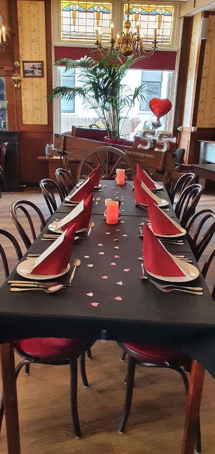 Hotel Restaurant 'T Heerenlogement Харлинген Екстериор снимка