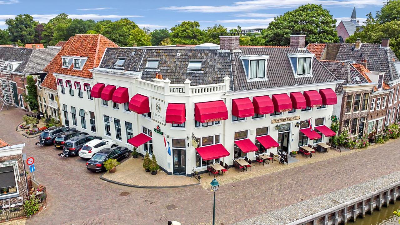 Hotel Restaurant 'T Heerenlogement Харлинген Екстериор снимка